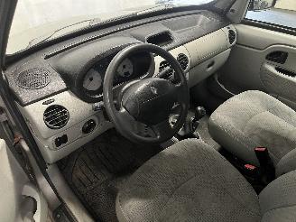 Renault Kangoo Kangoo (KC) MPV 1.6 16V (K4M-752) [70kW]  (06-2001/01-2008) picture 13