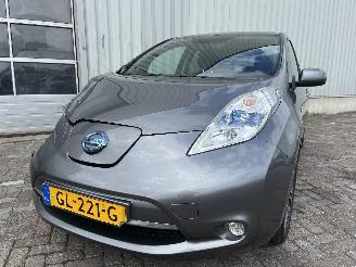  Nissan Leaf Leaf (ZE0) Hatchback Leaf (EM61) [80kW]  (11-2010/12-2017) 2015/6