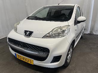  Peugeot 107 107 Hatchback 1.0 12V (384F(1KR)) [50kW]  (06-2005/05-2014) 2011/7