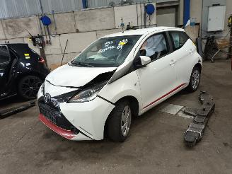  Toyota Aygo Aygo (B40) Hatchback 1.0 12V VVT-i (1KR-FE) [51kW]  (05-2014/06-2018) 2015/1