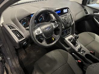 Ford Focus Focus 3 Hatchback 1.6 Ti-VCT 16V 105 (IQDB(Euro 5)) [77kW]  (07-2010/0=
5-2018) picture 13