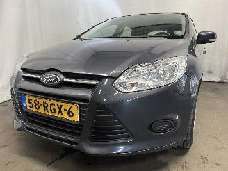 skadebil auto Ford Focus Focus 3 Hatchback 1.6 Ti-VCT 16V 105 (IQDB(Euro 5)) [77kW]  (07-2010/0=
5-2018) 2011/5