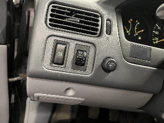 Toyota Yaris Yaris (P1) Hatchback 1.3 16V VVT-i (2SZFE) [63kW]  (08-1999/11-2005) picture 24