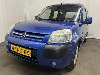 Voiture accidenté Citroën Berlingo Berlingo Cinqspace, Multispace MPV 1.6 16V (TU5JP4(NFU)) [80kW]  (10-2=
000/12-2011) 2003/7
