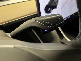 Tesla Model 3 Model 3 Sedan Long Range AWD 75 kWh (3D5) [258kW]  (06-2018/...) picture 14