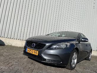  Volvo V-40 V40 (MV) Hatchback 5-drs 1.6 D2 (D4162T) [84kW]  (03-2012/12-2016) 2014/3