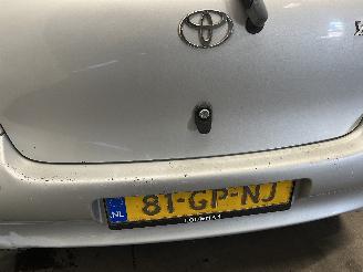 Toyota Yaris Yaris (P1) Hatchback 1.3 16V VVT-i (2NZFE) [63kW]  (08-1999/11-2005) picture 11