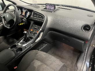 Peugeot 3008 3008 I (0U/HU) MPV 1.6 16V THP 150 (EP6CDTM(5FE)) [110kW]  (06-2009/08=
-2016) picture 14