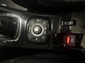 Renault Mégane Megane III Grandtour (KZ) Combi 5-drs 1.2 16V TCE 115 (H5F-400(H5F-A4)=
) [85kW]  (03-2012/02-2016) picture 13