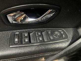 Renault Mégane Megane III Grandtour (KZ) Combi 5-drs 1.2 16V TCE 115 (H5F-400(H5F-A4)=
) [85kW]  (03-2012/02-2016) picture 21