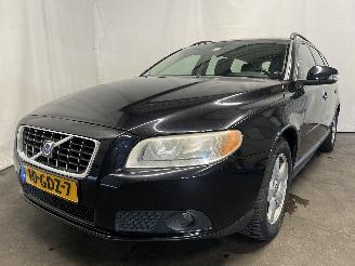 krockskadad bil auto Volvo V-70 V70 (BW) Combi 2.4 D 20V (D5244T19) [120kW]  (04-2007/12-2010) 2008/6