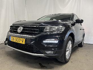 krockskadad bil auto Volkswagen T-Roc T-Roc I SUV 1.0 TSI 12V BlueMotion (DKRF) [85kW]  (07-2017/11-2020) 2019/2
