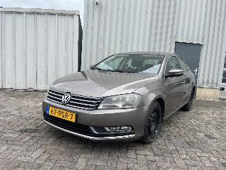 krockskadad bil auto Volkswagen Passat Passat (362) Sedan 1.4 TSI 16V (CAXA(Euro 5)) [90kW]  (08-2010/12-2014=
) 2011/3