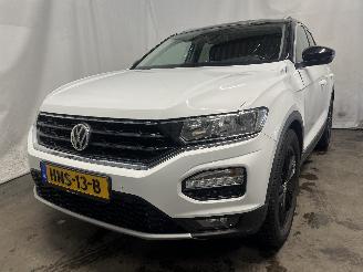 krockskadad bil auto Volkswagen T-Roc T-Roc I SUV 1.0 TSI 12V BlueMotion (DKRF) [85kW]  (07-2017/11-2020) 2019/6