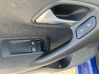 Volkswagen Polo Polo V (6R) Hatchback 1.2 12V BlueMotion Technology (CGPA(Euro 5)) [51=
kW]  (06-2009/05-2014) picture 12