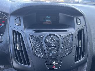 Ford Focus Focus 3 Wagon Combi 1.0 Ti-VCT EcoBoost 12V 100 (M2DA(Euro 5)) [74kW] =
 (02-2012/05-2018) picture 20