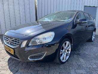 Volvo V-60 V60 I (FW/GW) Combi 1.6 T3 16V (B4164T3(Euro 5)) [110kW]  (09-2010/12-=
2015) picture 3