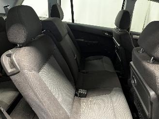 Opel Zafira Zafira (M75) MPV 1.6 16V (Z16XEP(Euro 4)) [77kW]  (07-2005/09-2012) picture 14