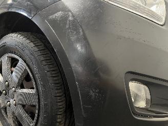 Kia Venga Venga MPV 1.4 CVVT 16V (G4FA) [66kW]  (02-2010/03-2019) picture 8