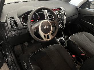 Kia Venga Venga MPV 1.4 CVVT 16V (G4FA) [66kW]  (02-2010/03-2019) picture 17
