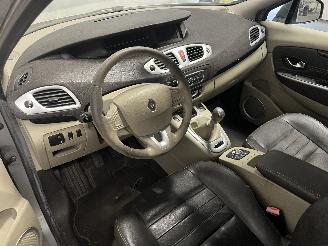 Renault Scenic Scénic III (JZ) MPV 1.9 dCi (F9Q-870(F9Q-N8)) [96kW]  (02-2009/01-20=
11) picture 17