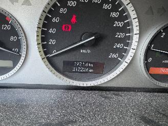 Mercedes  GLK (204.7/9) SUV 2.2 200 CDI 16V BlueEfficiency (OM651.916) [105kW]  =
(07-2010/06-2015) picture 2