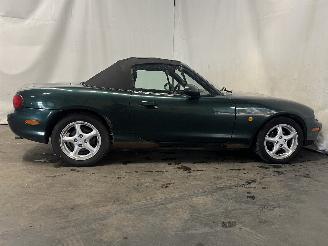 Mazda MX-5 MX-5 (NB18/35/8C) Cabrio 1.6i 16V (B6MC(Euro 2)) [81kW]  (05-1998/10-2=
005) picture 7