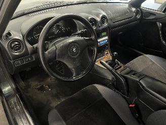 Mazda MX-5 MX-5 (NB18/35/8C) Cabrio 1.6i 16V (B6MC(Euro 2)) [81kW]  (05-1998/10-2=
005) picture 14