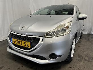 Unfallwagen Peugeot 208 208 I (CA/CC/CK/CL) Hatchback 1.0 Vti 12V PureTech (EB0(ZMZ)) [50kW]  =
(03-2012/12-2019) 2014/10
