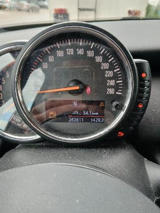 Mini Mini Mini (F56) Hatchback 3-drs 1.2 12V One (B38A12A) [75kW]  (04-2014/10-2=
017) picture 2