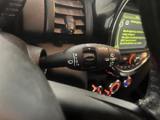 Mini Mini Mini (F56) Hatchback 3-drs 1.2 12V One (B38A12A) [75kW]  (04-2014/10-2=
017) picture 21