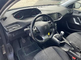 Peugeot 308 308 SW (L4/L9/LC/LJ/LR) Combi 5-drs 1.6 BlueHDi 120 (DV6FC(BHZ)) [88kW=
]  (03-2014/12-2021) picture 15