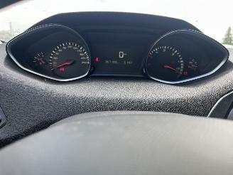 Peugeot 308 308 SW (L4/L9/LC/LJ/LR) Combi 5-drs 1.6 BlueHDi 120 (DV6FC(BHZ)) [88kW=
]  (03-2014/12-2021) picture 18