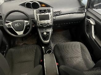 Toyota Verso Verso MPV 1.8 16V VVT-i (2ZRFAE) [108kW]  (04-2009/08-2018) picture 16