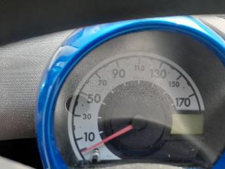 Toyota Aygo Aygo (B10) Hatchback 1.0 12V VVT-i (1KR-FE) [50kW]  (07-2005/05-2014) picture 2