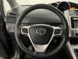 Toyota Verso Verso MPV 2.0 16V D-4D-F (1AD-FTV(Euro 4)) [93kW]  (04-2009/08-2018) picture 21