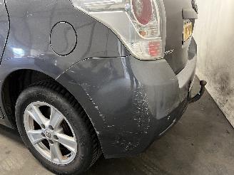 Toyota Verso Verso MPV 2.0 16V D-4D-F (1AD-FTV(Euro 4)) [93kW]  (04-2009/08-2018) picture 8