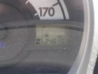 Toyota Aygo Aygo (B10) Hatchback 1.0 12V VVT-i (1KR-FE) [50kW]  (07-2005/05-2014) picture 2