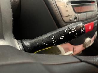 Toyota Aygo Aygo (B10) Hatchback 1.0 12V VVT-i (1KR-FE) [50kW]  (07-2005/05-2014) picture 18
