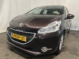 skadebil auto Peugeot 208 208 I (CA/CC/CK/CL) Hatchback 1.2 Vti 12V PureTech 82 (EB2F(HMZ)) [60k=
W]  (03-2012/12-2019) 2013/3