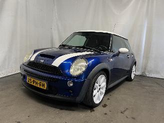 skadebil auto Mini Mini Mini (R50/53) Hatchback 1.6 16V Cooper S (W11-B16A) [120kW]  (03-2002/=
09-2006) 2004/6