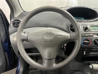 Toyota Yaris Yaris (P1) Hatchback 1.3 16V VVT-i (2SZFE) [64kW]  (04-2002/09-2005) picture 25