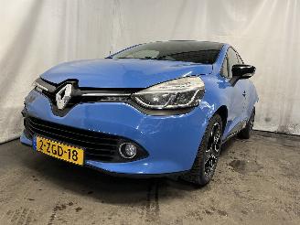 skadebil auto Renault Clio Clio IV (5R) Hatchback 5-drs 1.5 Energy dCi 90 FAP (K9K-639) [66kW]  (=
11-2012/08-2021) 2015/1