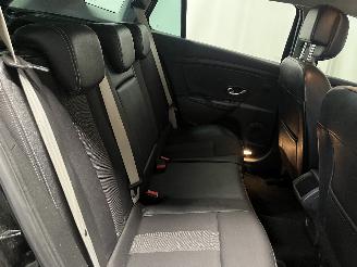 Renault Mégane Megane III Grandtour (KZ) Combi 5-drs 1.4 16V TCe 130 (H4J-700(H4J-A7)=
) [96kW]  (05-2009/02-2016) picture 14