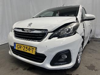skadebil auto Peugeot 108 108 Hatchback 1.0 12V (1KRFE(CFB)) [51kW]  (05-2014/...) 2015/7