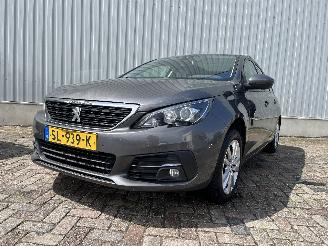 skadebil auto Peugeot 308 308 SW (L4/L9/LC/LJ/LR) Combi 5-drs 1.2 12V e-THP PureTech 110 (EB2ADT=
(HNP)) [81kW]  (03-2014/12-2021) 2018/6