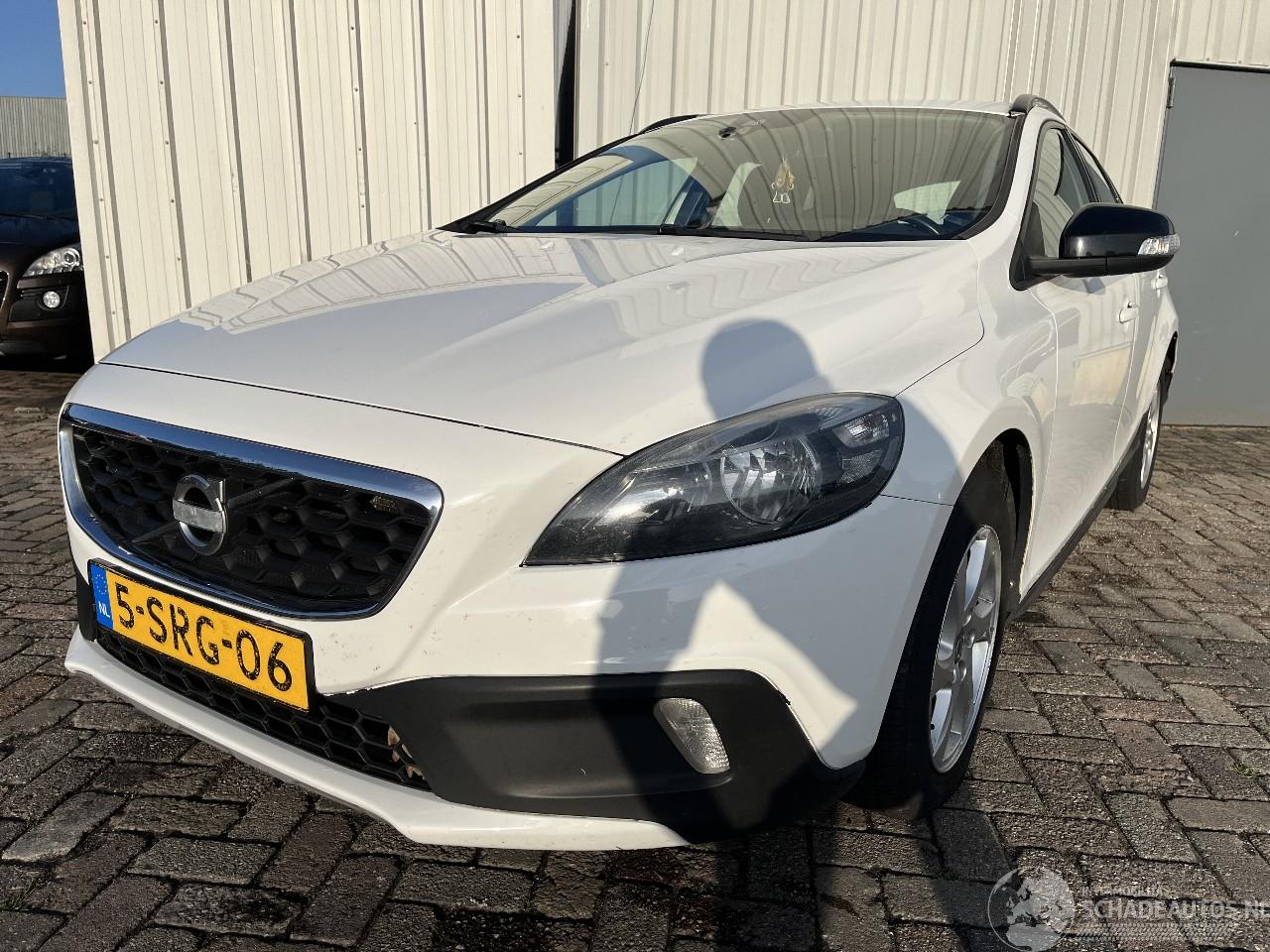 Volvo V-40 V40 Cross Country (MZ) Hatchback 5-drs 1.6 D2 (D4162T) [84kW]  (10-201=
2/12-2016)