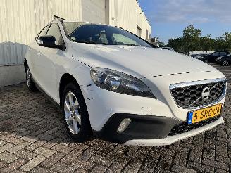 Volvo V-40 V40 Cross Country (MZ) Hatchback 5-drs 1.6 D2 (D4162T) [84kW]  (10-201=
2/12-2016) picture 5