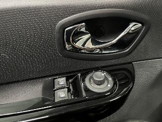 Renault Clio Clio IV Estate/Grandtour (7R) Combi 5-drs 1.5 Energy dCi 90 FAP (K9K-6=
38) [66kW]  (11-2012/08-2021) picture 24