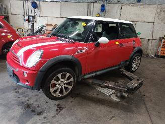 Uttjänta bilar auto Mini Mini Mini (R50/53) Hatchback 1.6 16V Cooper S (W11-B16A) [125kW]  (07-2004/=
09-2006) 2005/2